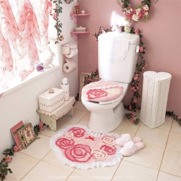 Pink bathroom wall decor