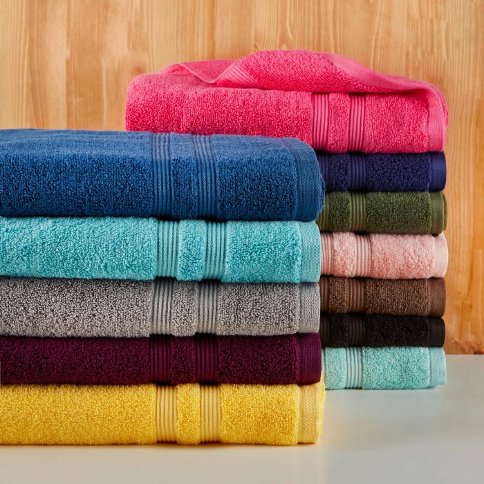 Bathroom decor towel set