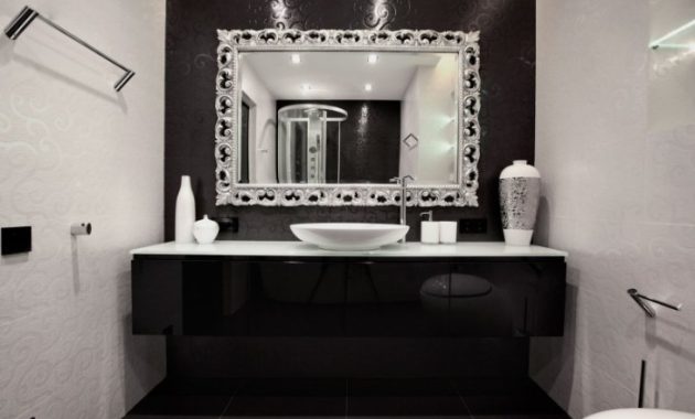 White and Black Bathroom Decor Ideas