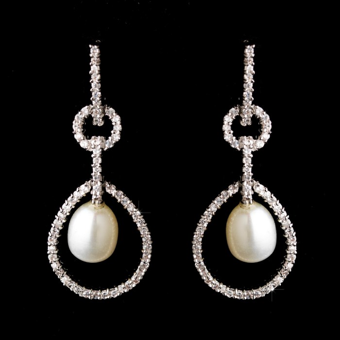 Earrings to wear with wedding dress