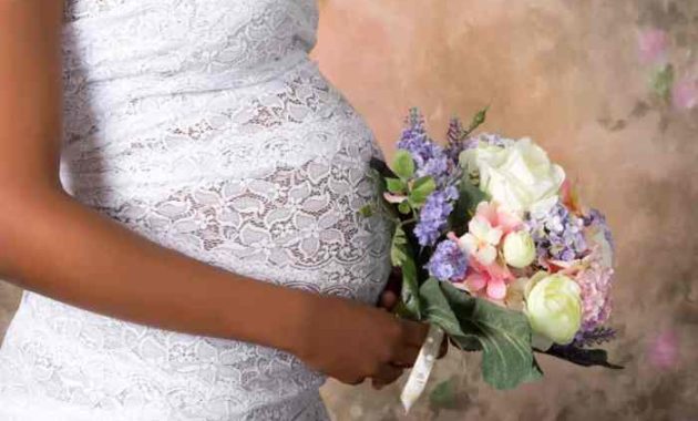 Breastfeeding Friendly Dresses for Wedding