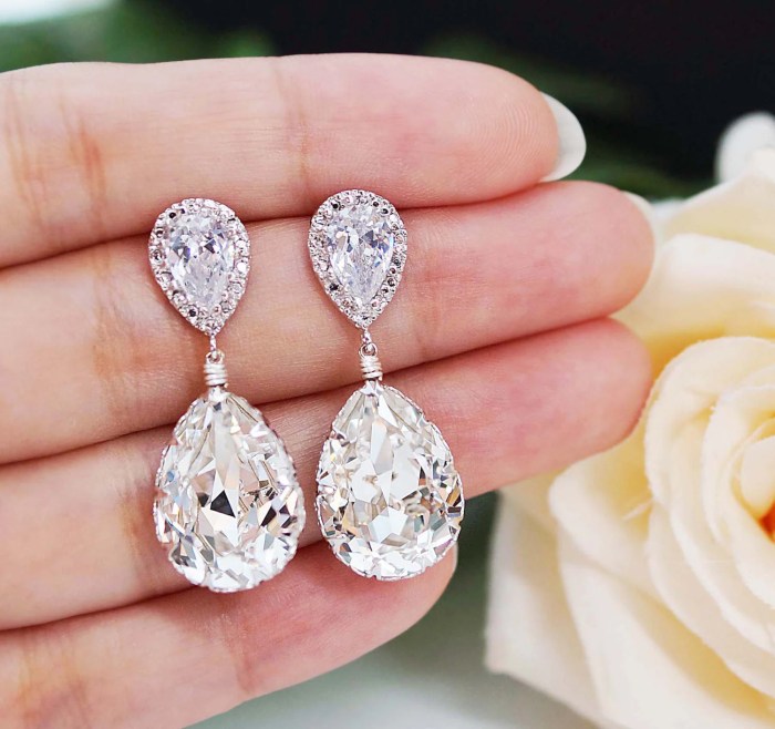 Earrings to wear with wedding dress