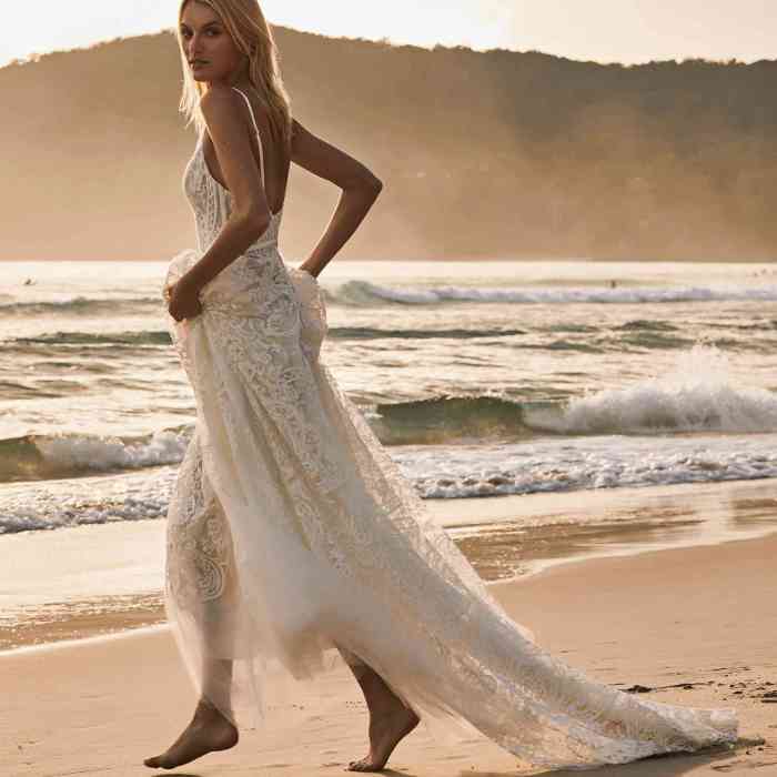 Beach bride wedding dresses